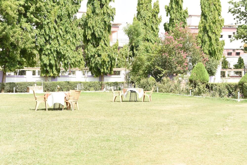 Hotel Lumbini International Bodh Gaja Zewnętrze zdjęcie