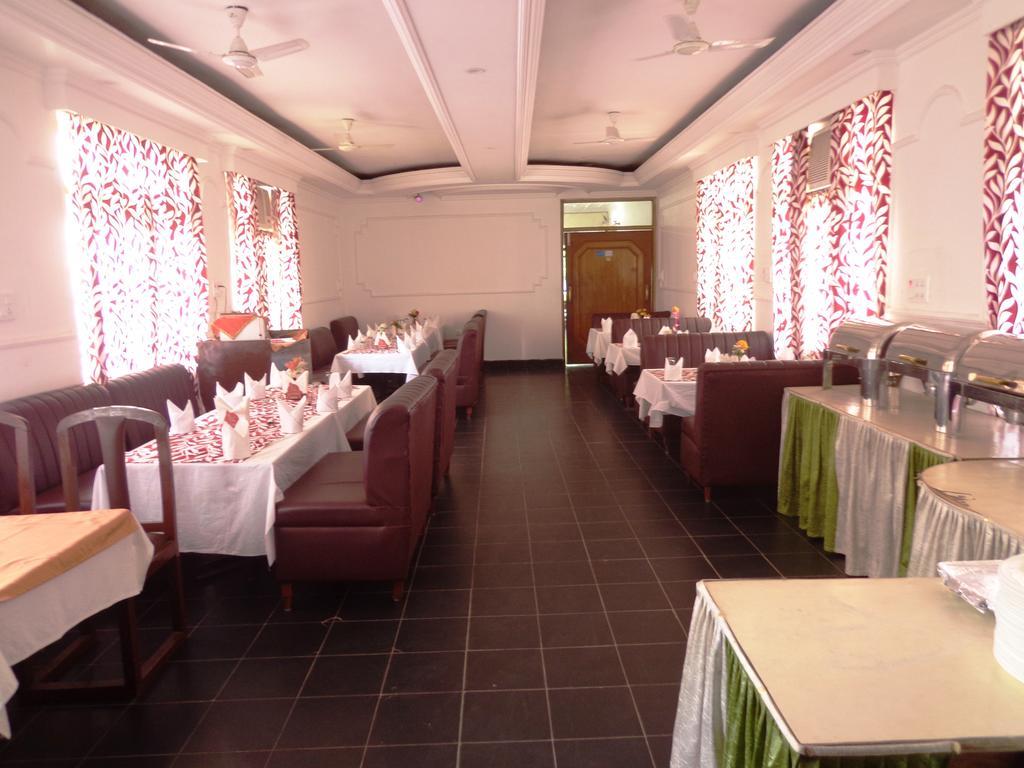 Hotel Lumbini International Bodh Gaja Zewnętrze zdjęcie